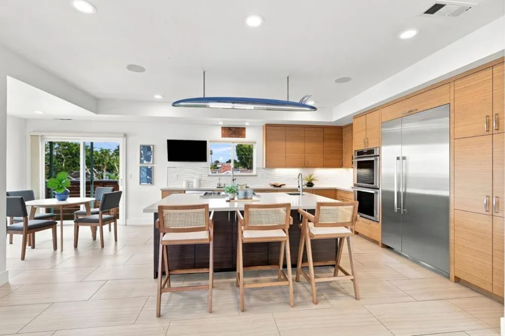 562 36th Avenue Santa Cruz, CA 95062