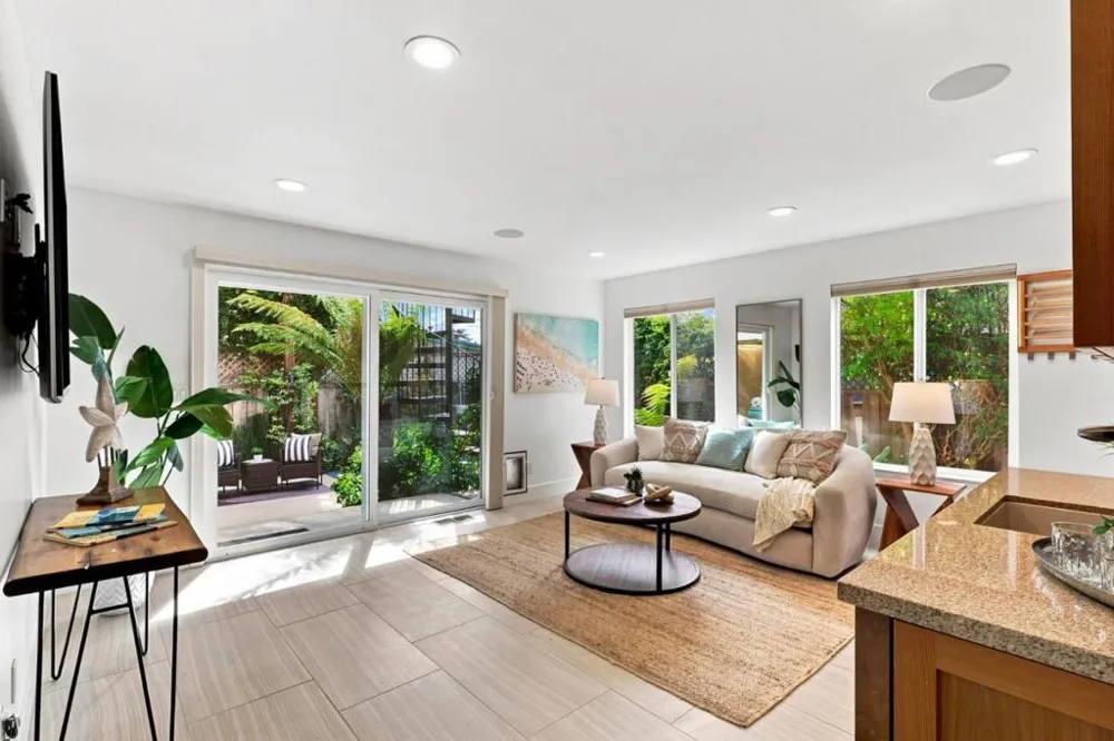 562 36th Avenue Santa Cruz, CA 95062