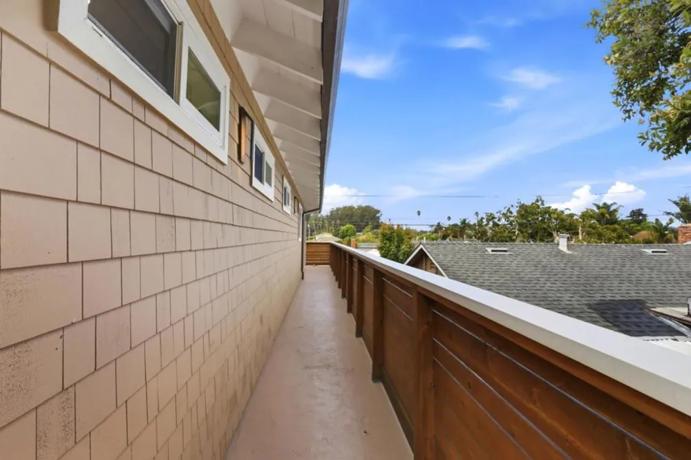 562 36th Avenue Santa Cruz, CA 95062