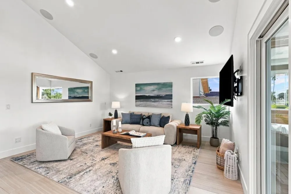 562 36th Avenue Santa Cruz, CA 95062