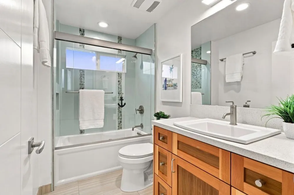 562 36th Avenue Santa Cruz, CA 95062