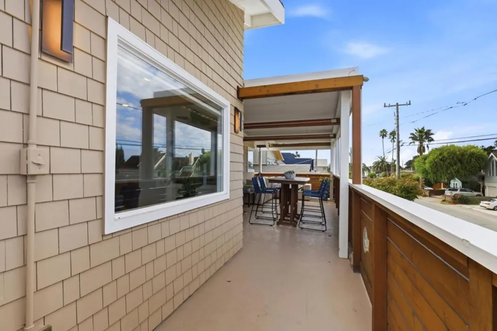 562 36th Avenue Santa Cruz, CA 95062