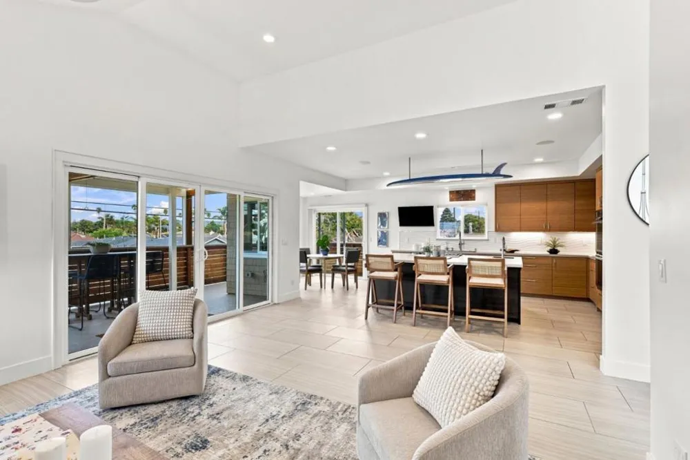 562 36th Avenue Santa Cruz, CA 95062