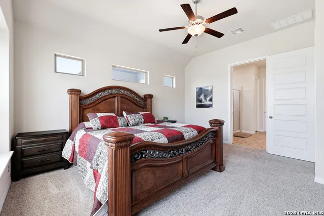 824 FOXBROOK WAY Cibolo, TX 78108