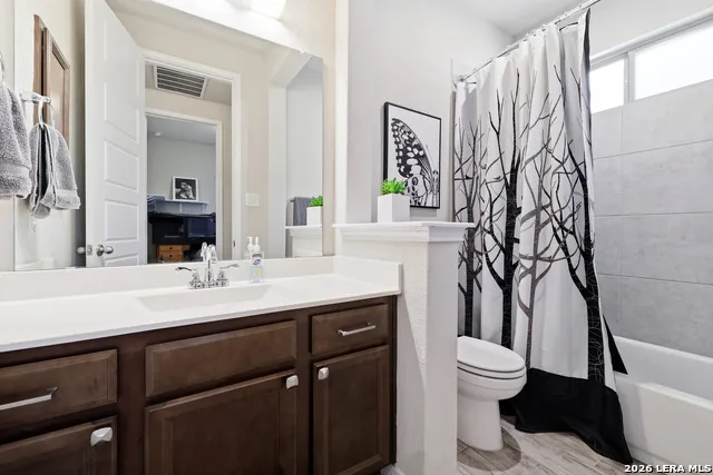 824 FOXBROOK WAY Cibolo, TX 78108