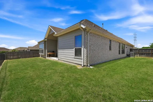 824 FOXBROOK WAY Cibolo, TX 78108