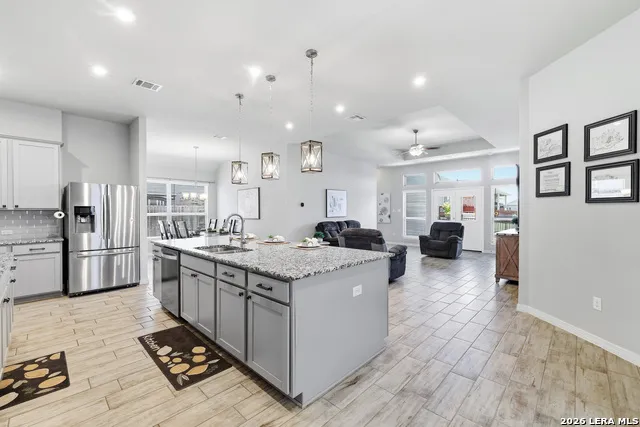824 FOXBROOK WAY Cibolo, TX 78108