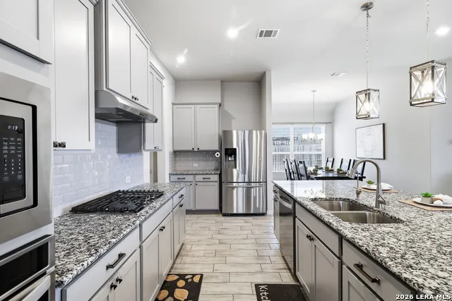 824 FOXBROOK WAY Cibolo, TX 78108