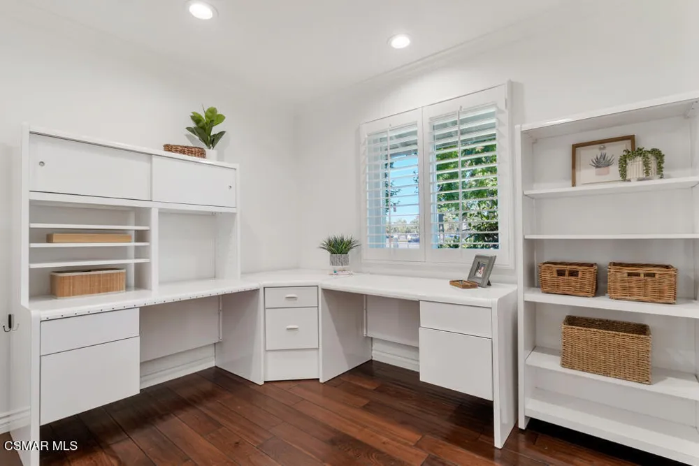 2834 Instone Court Westlake Village, CA 91361