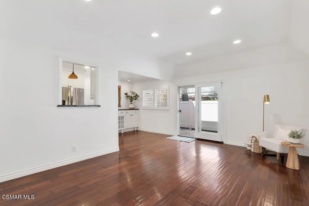 2834 Instone Court Westlake Village, CA 91361