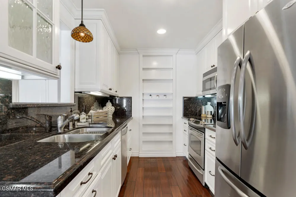 2834 Instone Court Westlake Village, CA 91361