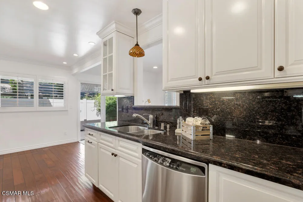 2834 Instone Court Westlake Village, CA 91361