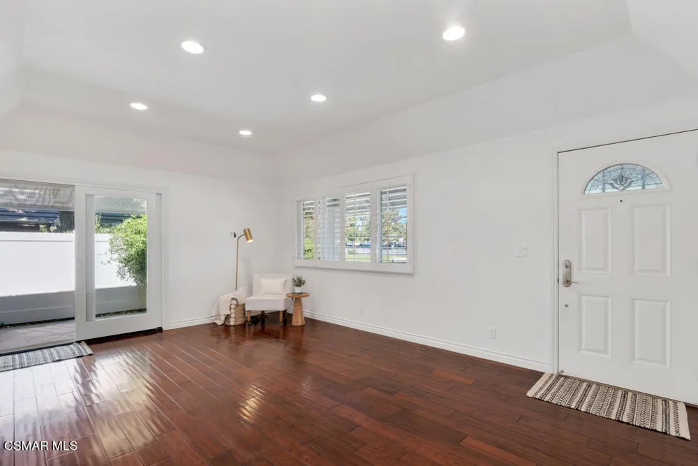2834 Instone Court Westlake Village, CA 91361