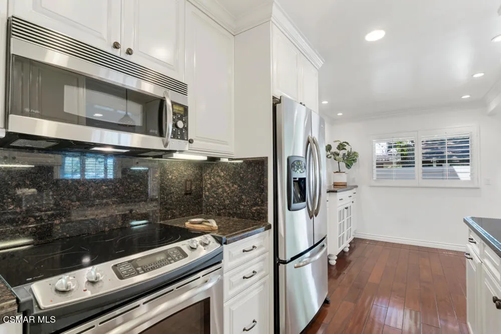 2834 Instone Court Westlake Village, CA 91361
