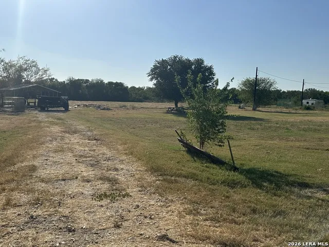 2171 & 2155 County Road 5710 Devine, TX 78016