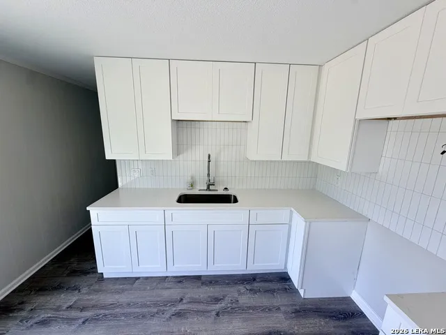 254 FLINTSTONE LN Universal City, TX 78148