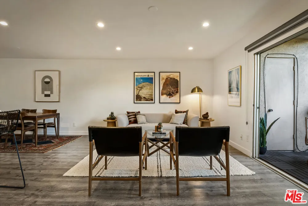 335 Adams Street Glendale, CA 91206