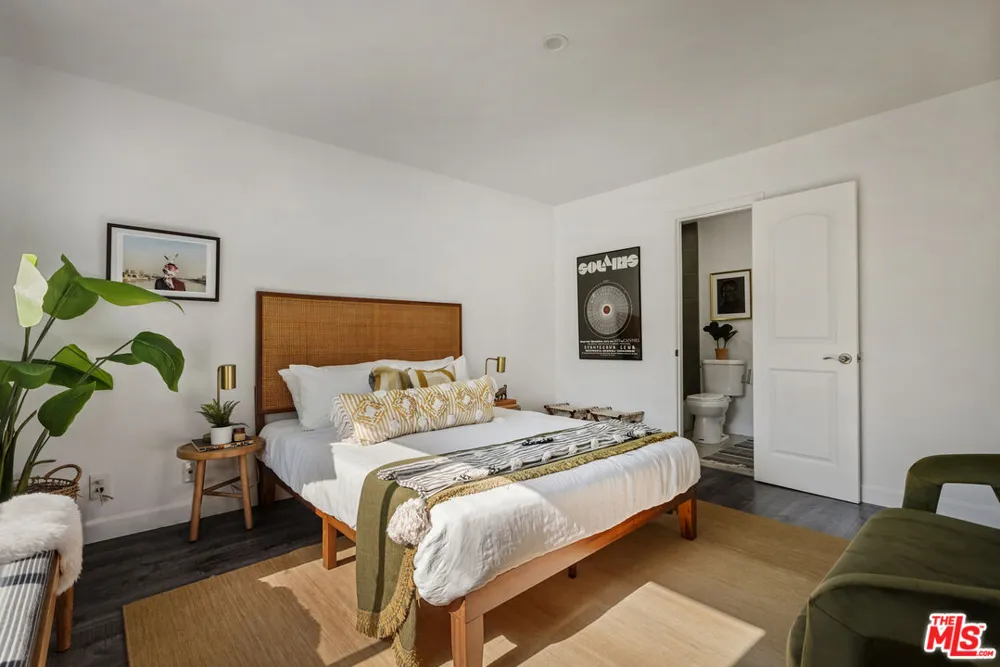 335 Adams Street Glendale, CA 91206