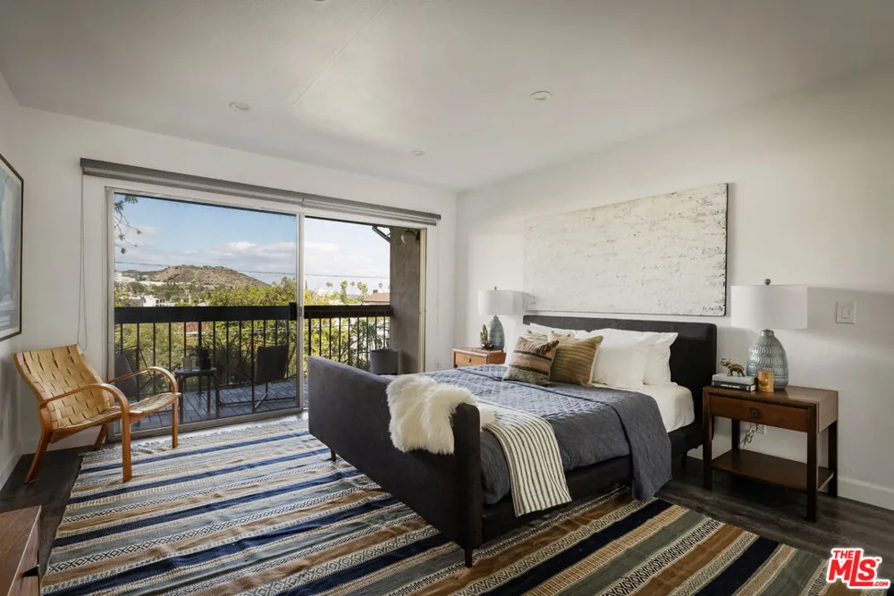 335 Adams Street Glendale, CA 91206