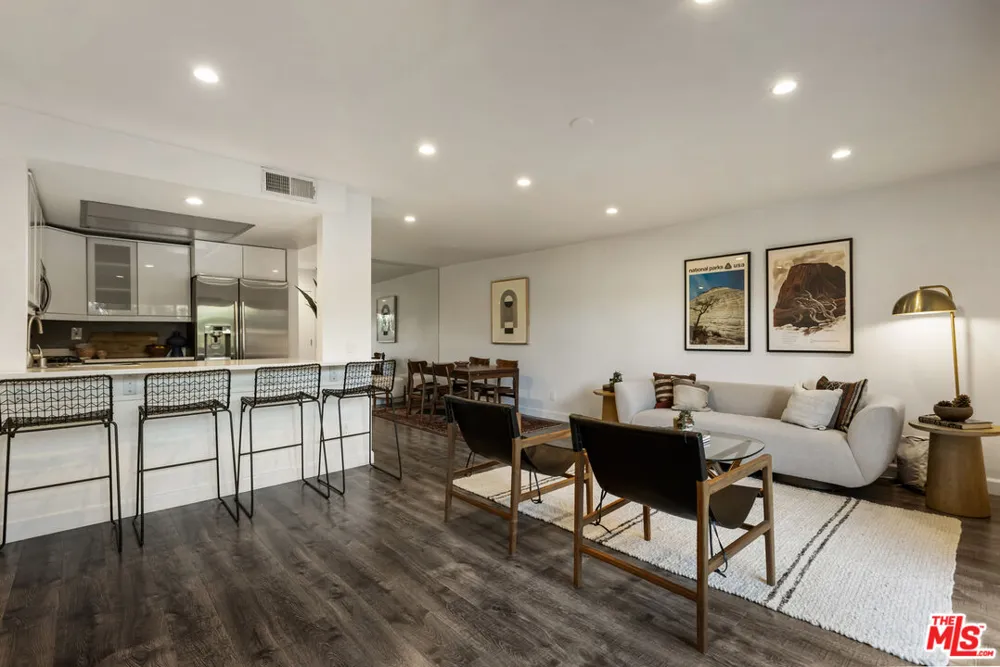 335 Adams Street Glendale, CA 91206