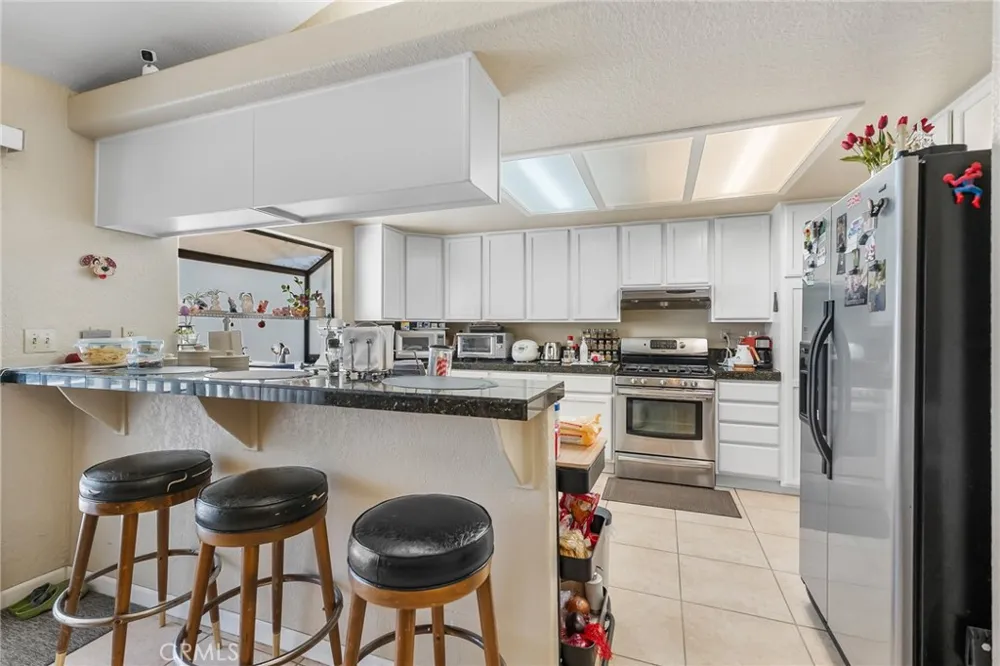 68515 30th Cathedral City, CA 92234