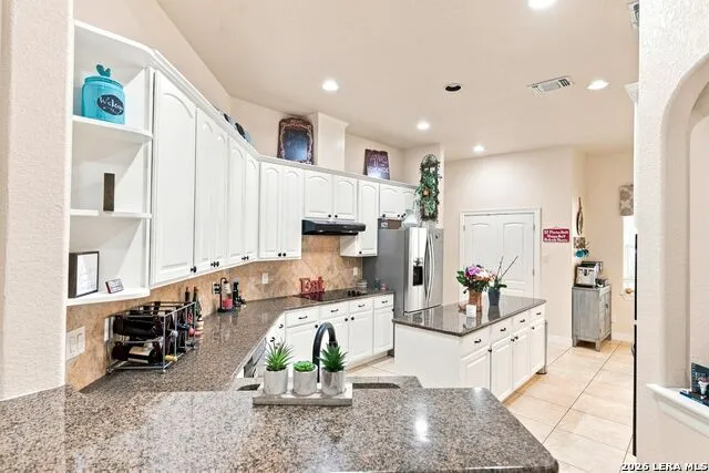 16502 Loma Landing Helotes, TX 78023