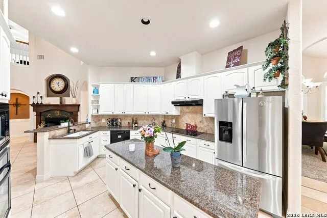 16502 Loma Landing Helotes, TX 78023