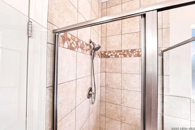 16502 Loma Landing Helotes, TX 78023