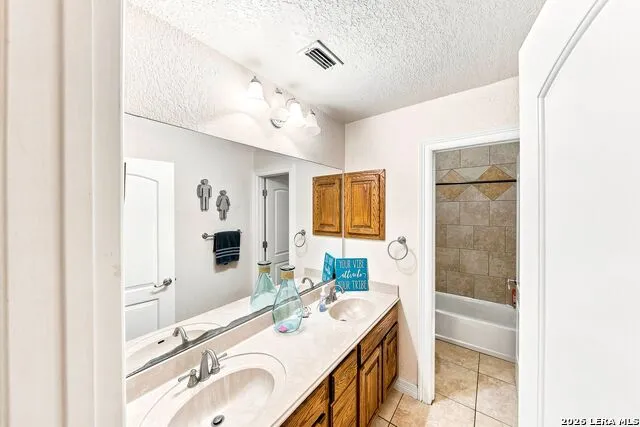 16502 Loma Landing Helotes, TX 78023