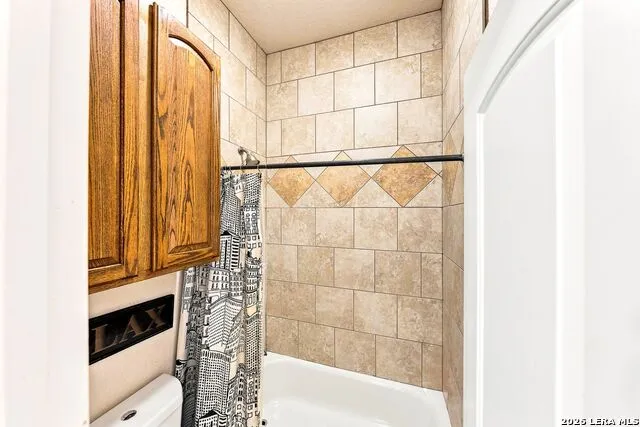 16502 Loma Landing Helotes, TX 78023