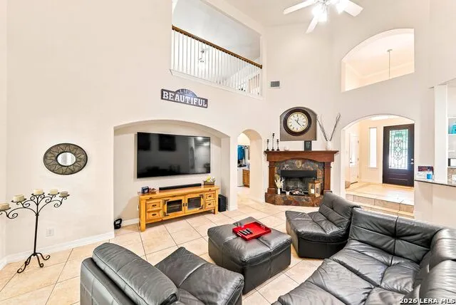 16502 Loma Landing Helotes, TX 78023