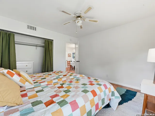 136 Royal Oaks Loop Kerrville, TX 78028