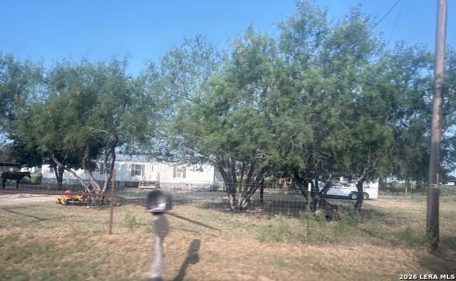 138 Terrace Hill Floresville, TX 78114