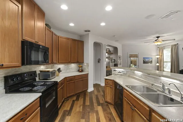160 Desert Flower Boerne, TX 78006