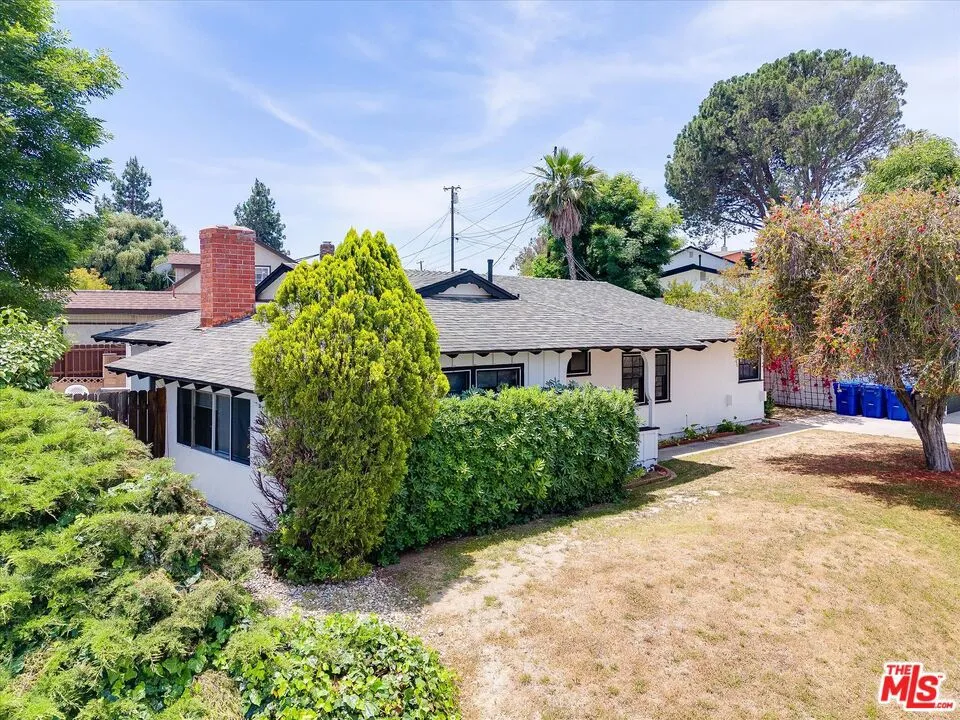 17100 Barneston Street Granada Hills, CA 91344
