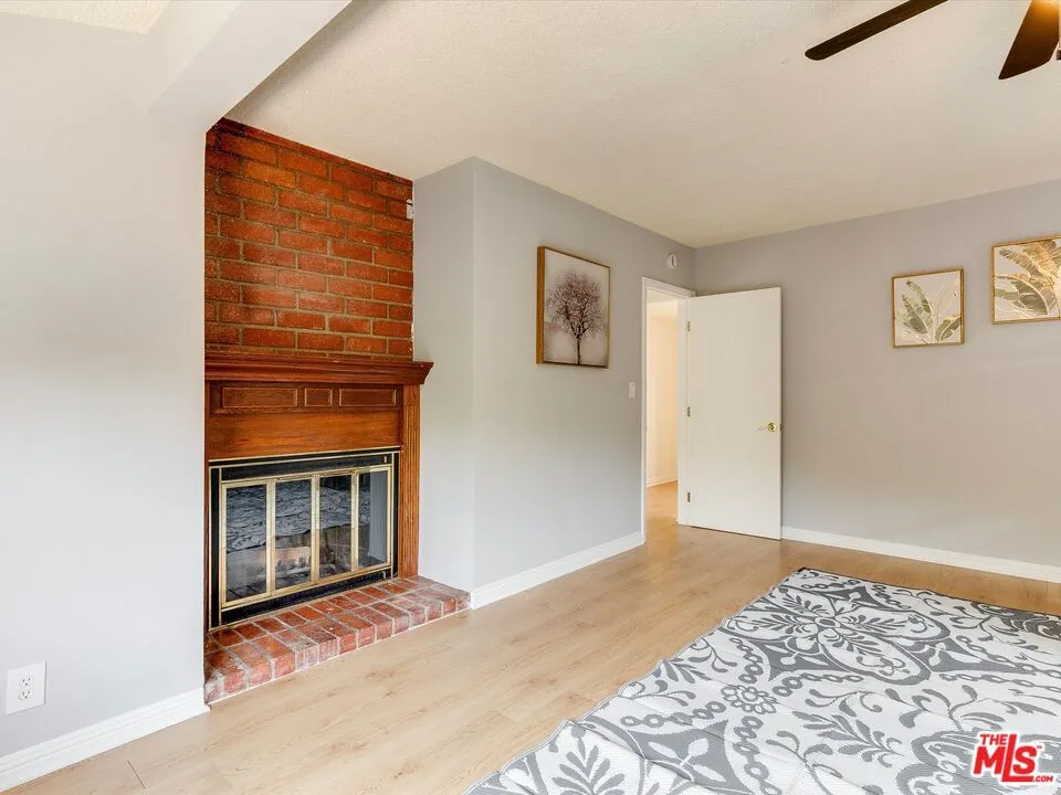 17100 Barneston Street Granada Hills, CA 91344