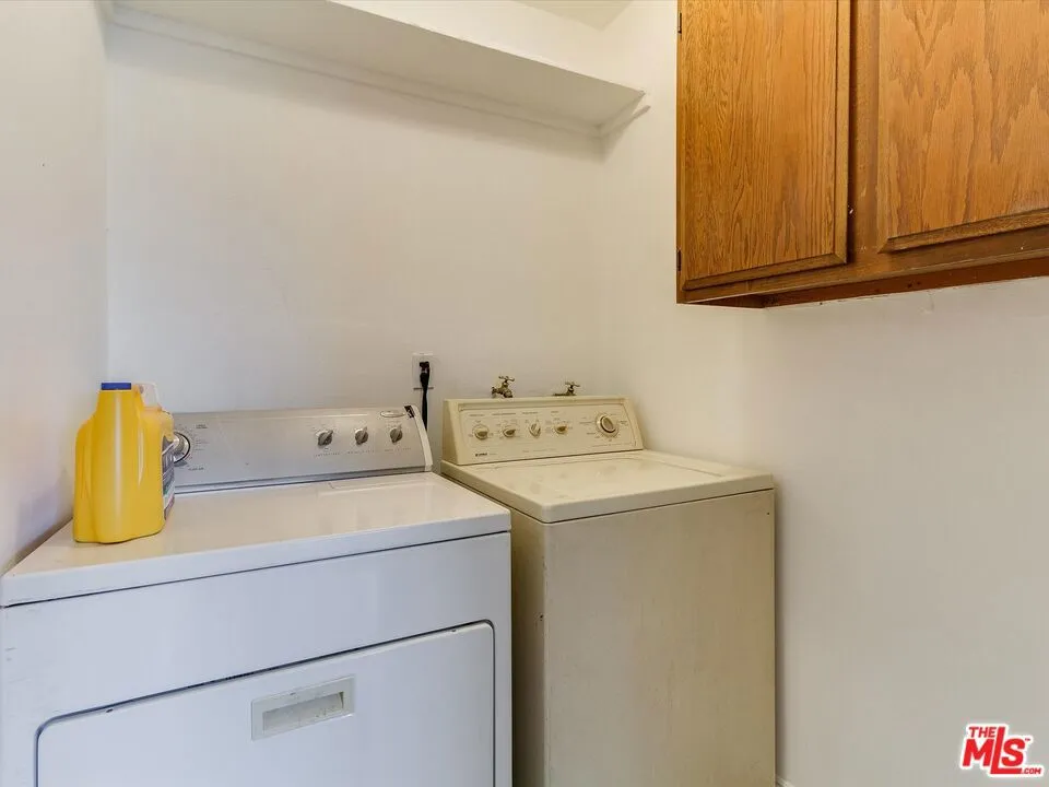 17100 Barneston Street Granada Hills, CA 91344