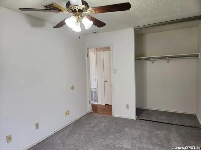 2117 Farmsville San Antonio, TX 78245