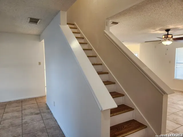2117 Farmsville San Antonio, TX 78245