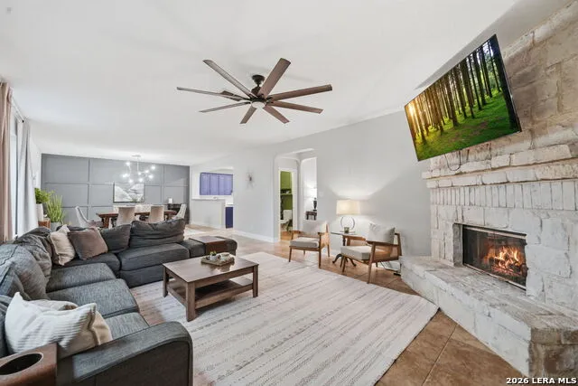8026 Royal Fld San Antonio, TX 78255