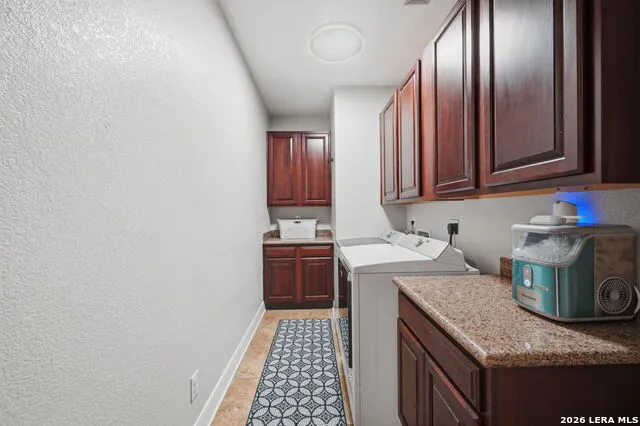 8026 Royal Fld San Antonio, TX 78255