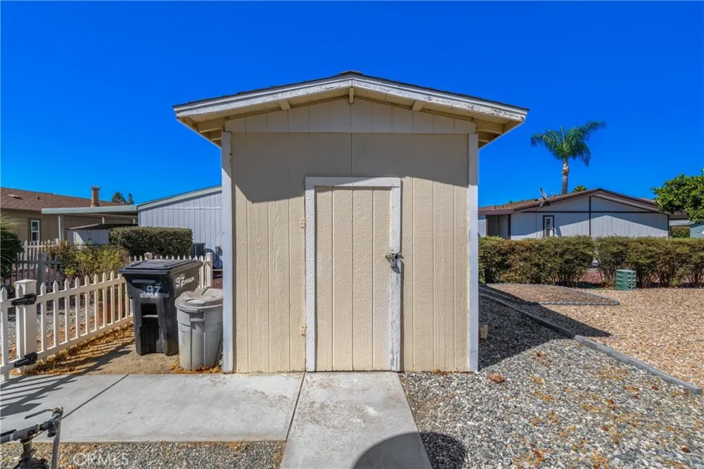 1250 Kirby Street #97 Hemet, CA 92545