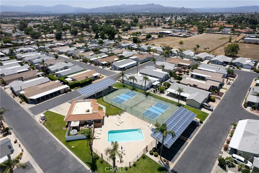 1250 Kirby Street #97 Hemet, CA 92545