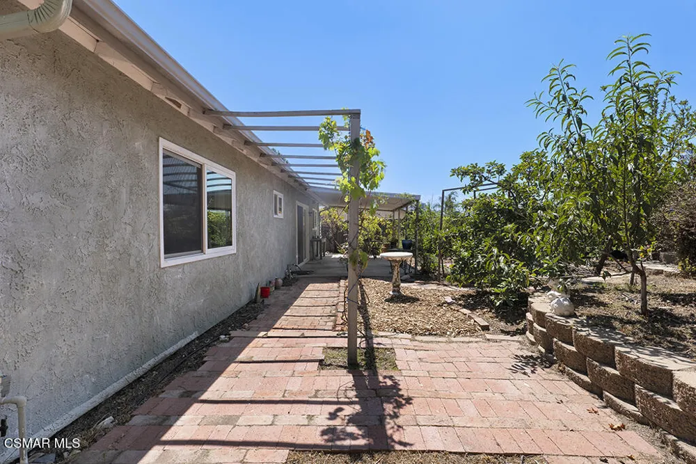 6821 Tulane Avenue Moorpark, CA 93021