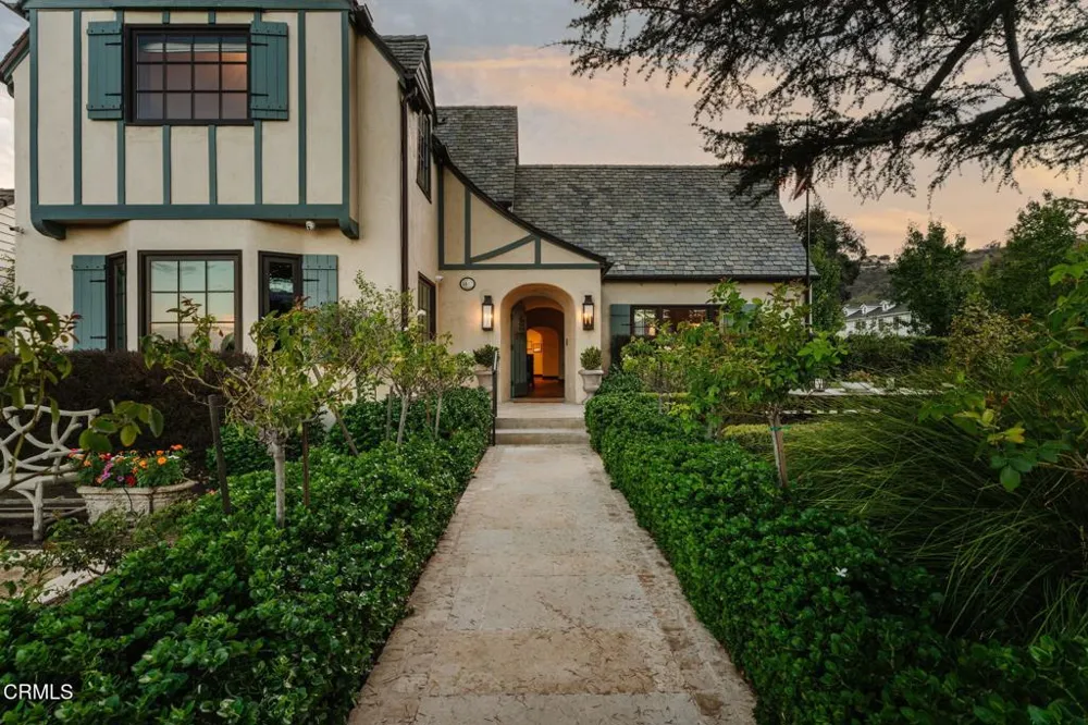 1447 Parkview Avenue Pasadena, CA 91103
