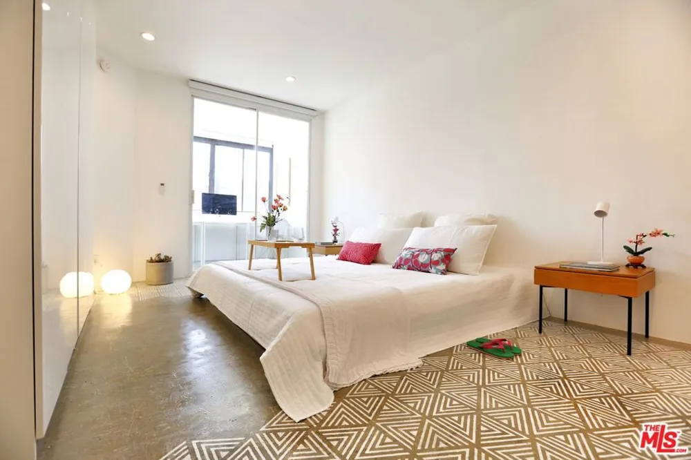 1745 Camino Palmero Street #334 Los Angeles, CA 90046