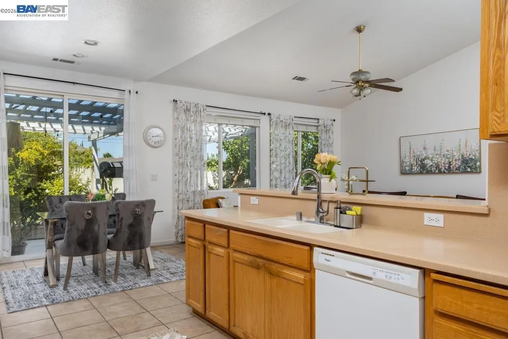 5506 Dawnview Ct Antioch, CA 94531