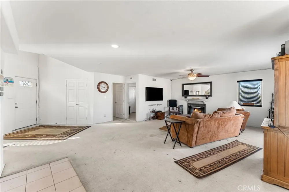 19821 Aloha California City, CA 93505