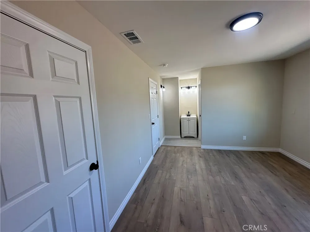560 W 10th Street Perris, CA 92570
