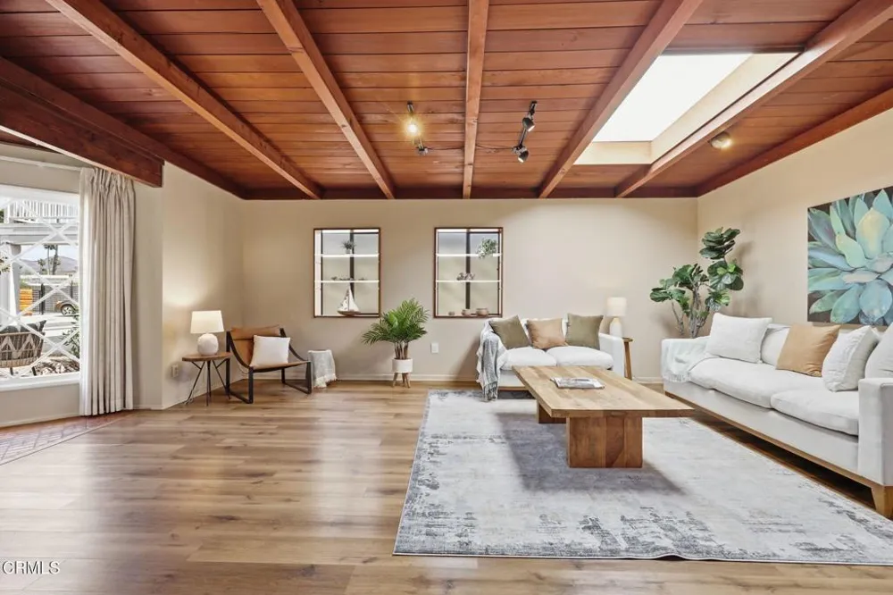 1108 Winthrop Lane Ventura, CA 93001